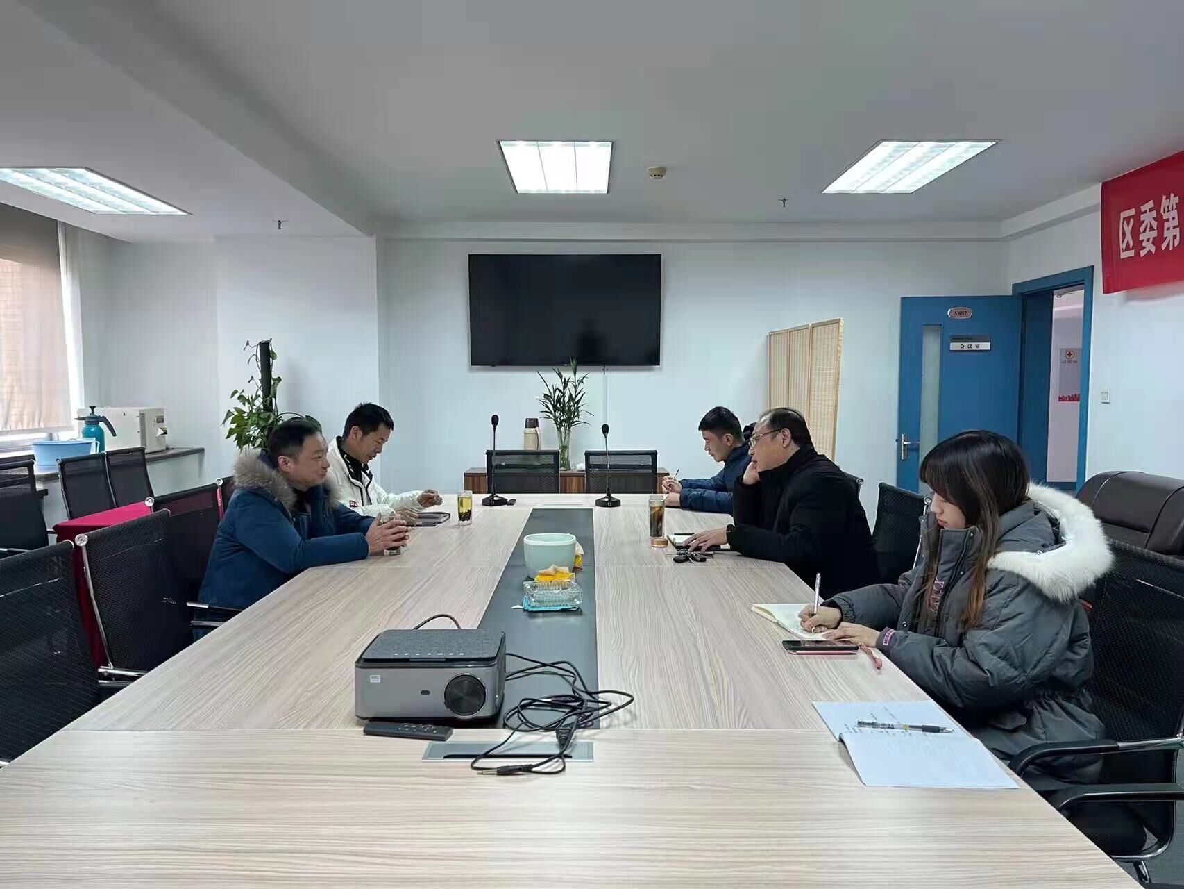 调研钟楼.jpg