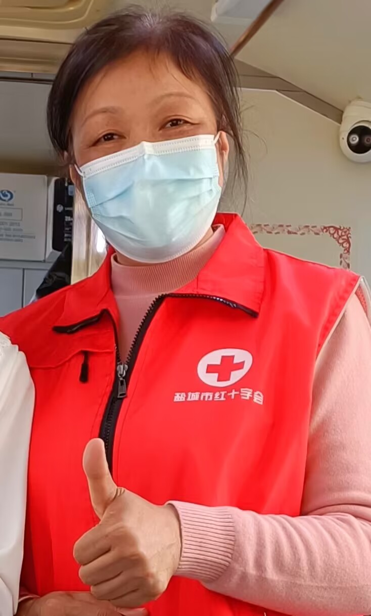 陈桦.jpg