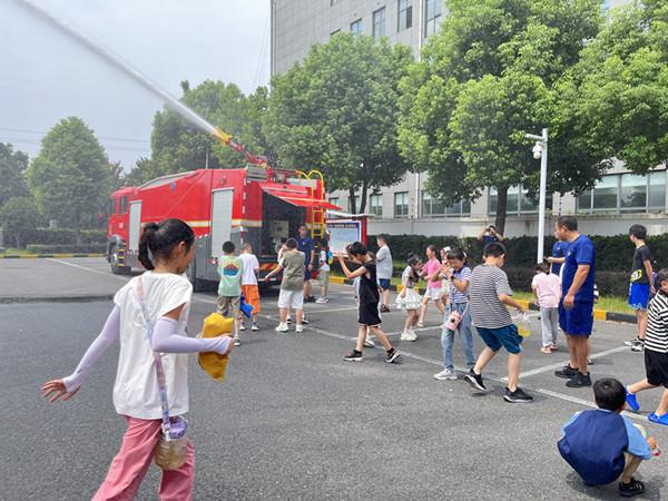 b73506c1919aac851a89ab55ed2f35b_副本.jpg