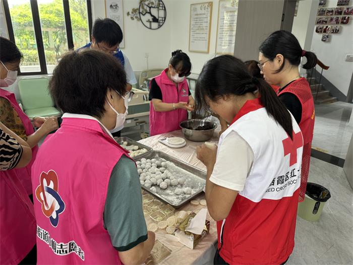 5、江南水泥厂社区：月满情圆 欢聚中秋.jpg